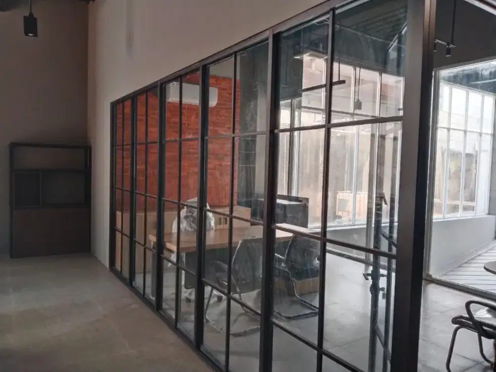 Jasa pasang Sticker kaca film Rumah