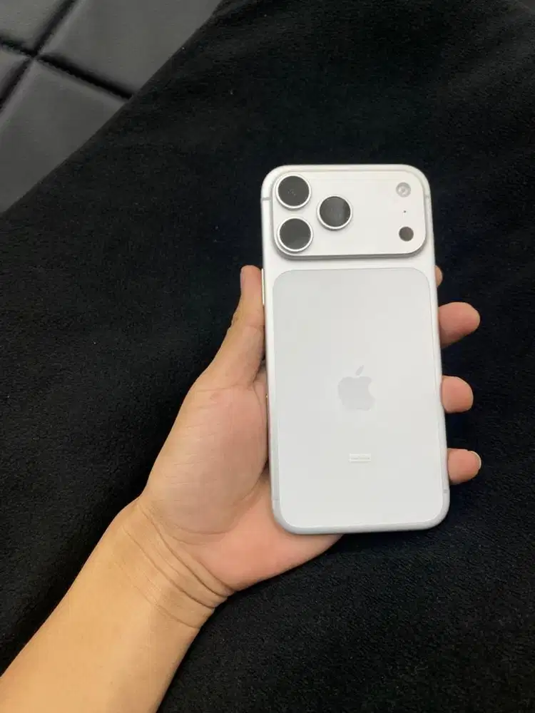 iphone 17promax 256 silver ibox