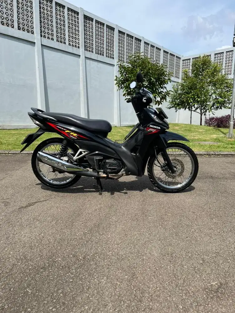 Jual Honda Revo Fit 2019 Raving Red Kondisi Mulusss