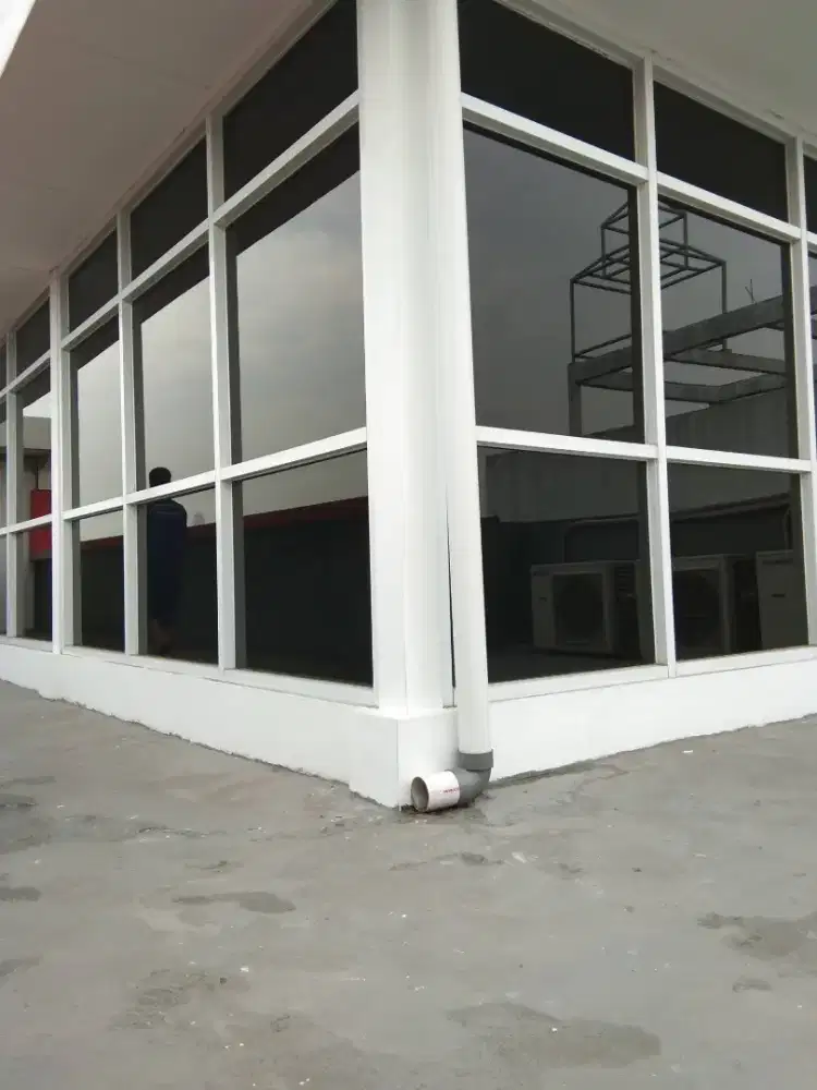 Jasa Pasang sticker kaca film rumah