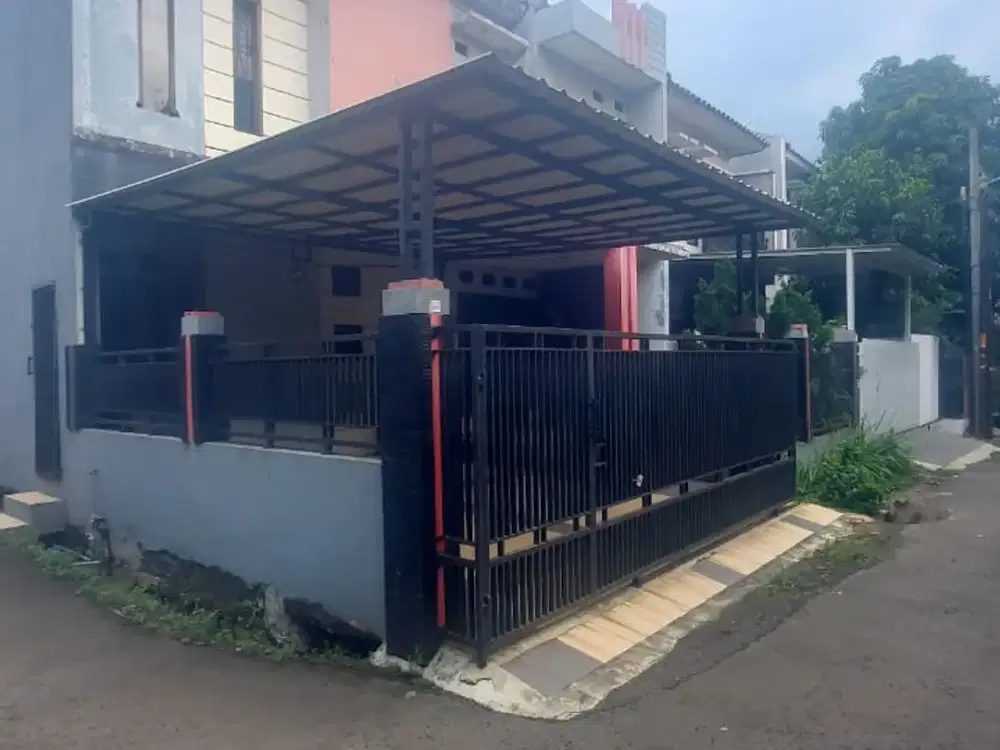 Rumah 2 Lantai Posisi Hook Bebas Banjir di Bintara Bekasi Jawa Barat