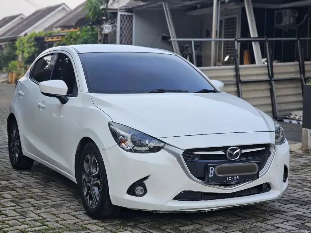 Mazda2 R skyactive at 2016