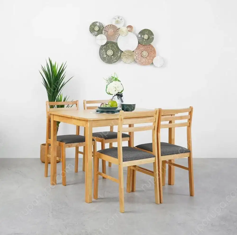 Meja makan set informa