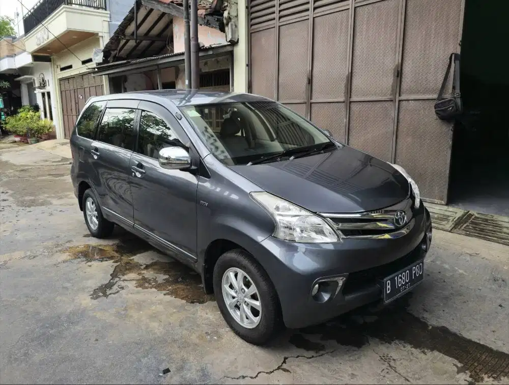 Toyota Avanza Avansa G Manual MT Tahun 2012 Abu , 2011