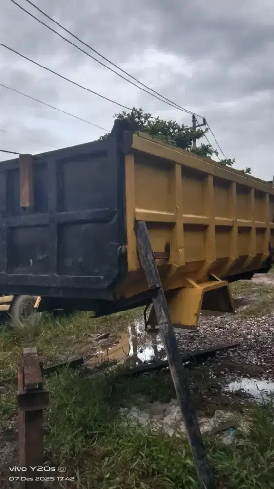 Di jual Dump murah