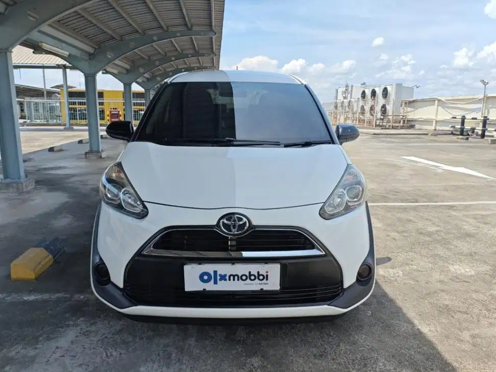 Pajak Panjang TDP 8JT Toyota Sienta 1.5 V Bensin-AT 2017 Putih