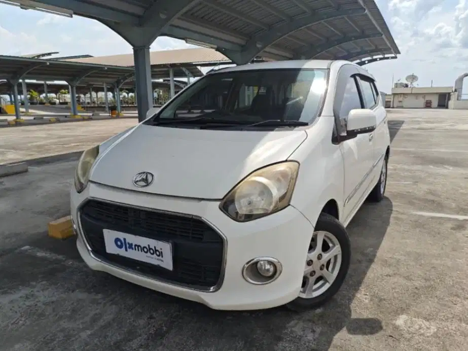 DP Rendah  4JT - Daihatsu Ayla 1.0 X Bensin-AT 2014 Putih