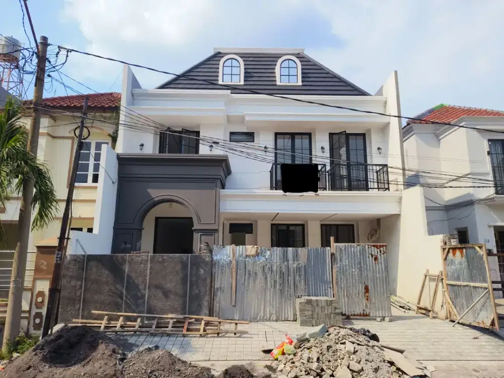 RUMAH MEWAH DHARMAHUSADA MAS AMERICAN CLASSIC. DEKAT KERTAJAYA, SUTOREJO, MANYAR, GALAXY MALL, PAKUWON, ITS, UNAIR, MERR, Dsb