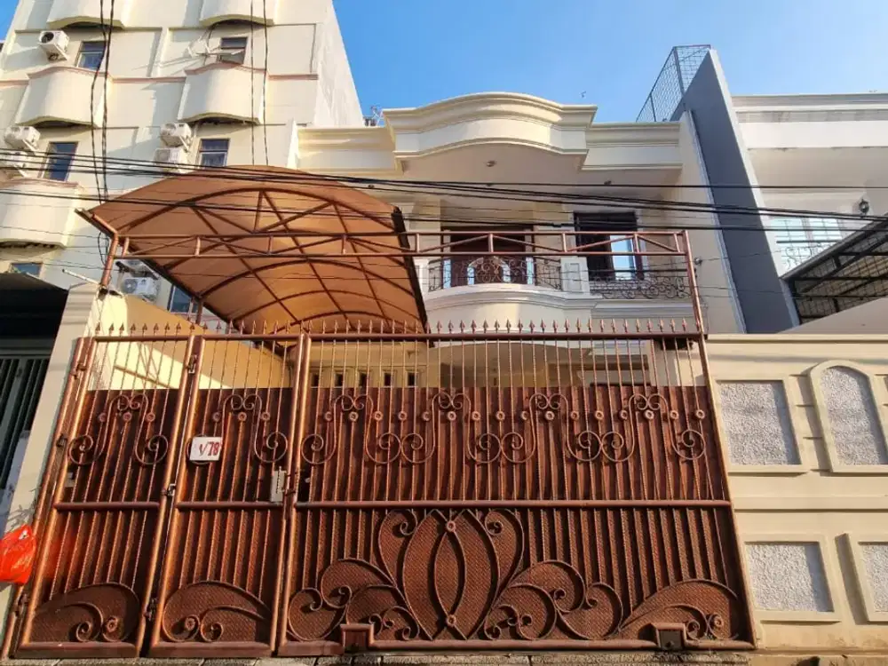 DIJUAL RUMAH MANGGA BESAR JAKARTA BARAT