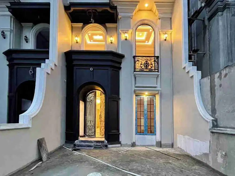 Rumah Baru American Classic Dalam Komplek Besar Dekat Cilandak Dijagakarsa Jakarta Selatan