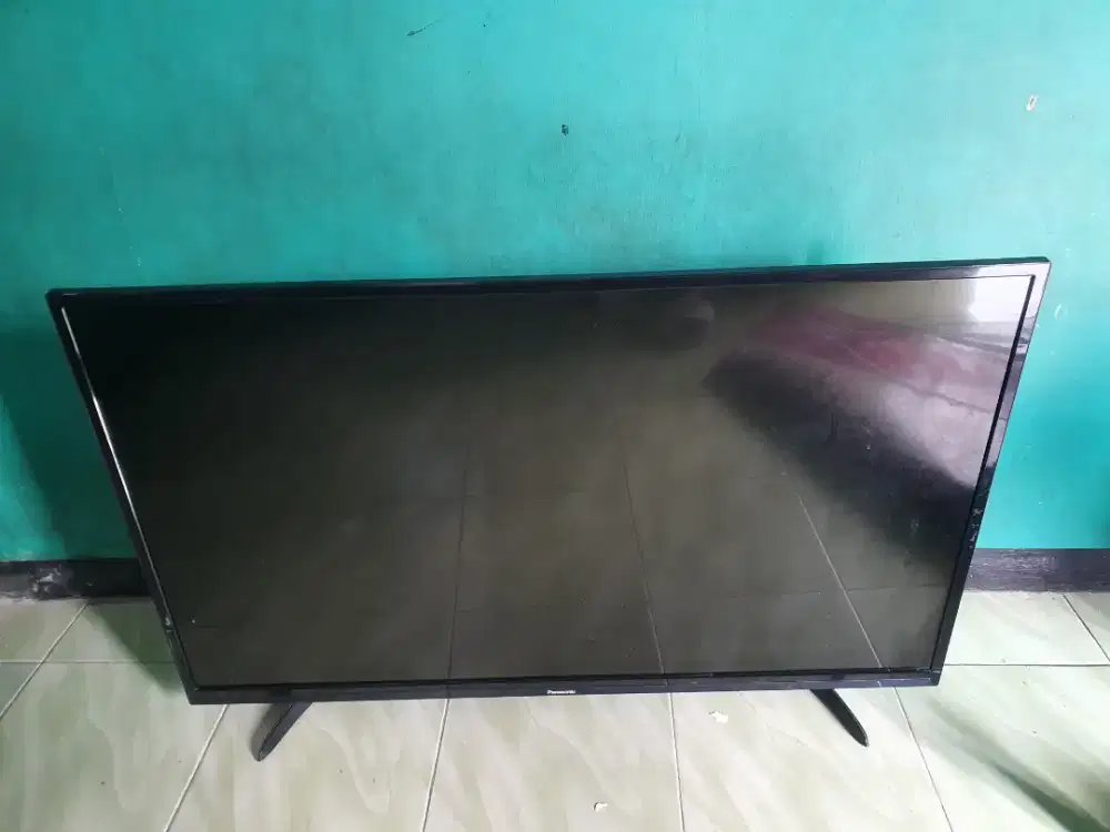 Tv LED 43 inc panasonic