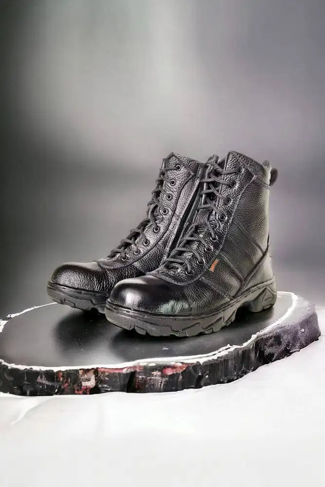 Cepat Sepatu safety SRC anti slip Pangkal Pinang