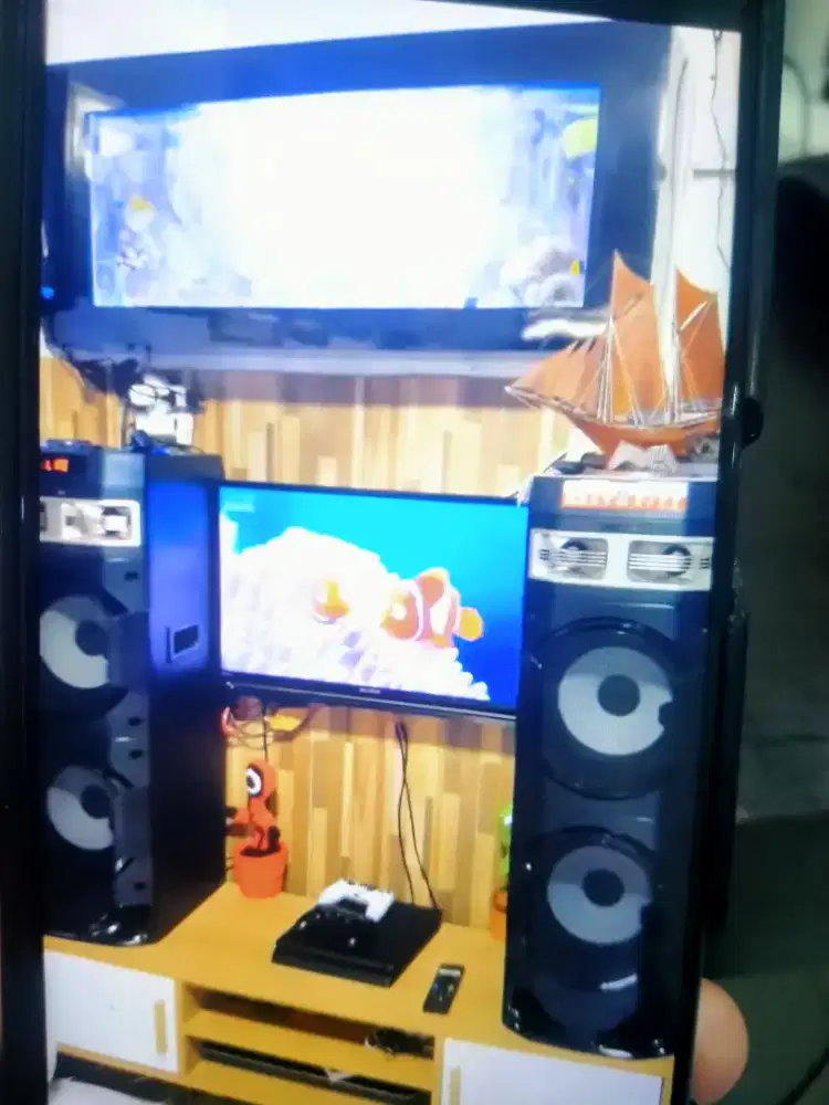 Aquarium dinding satu set