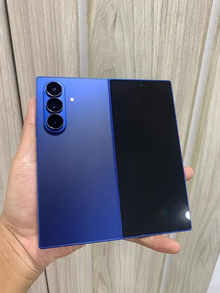 Samsung Z Fold 7 12/256GB - Garansi SEIN (September 2026)