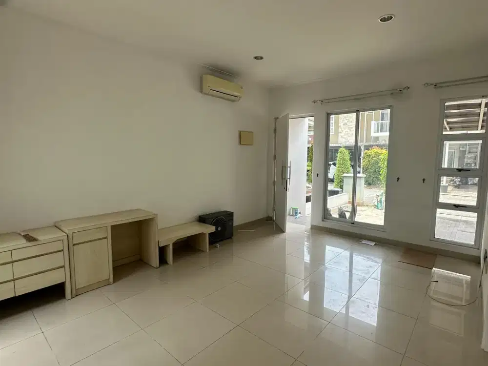 Dijual Cepat Rumah Baru Renovasi Rasa Rumah Baru di Green Lake City