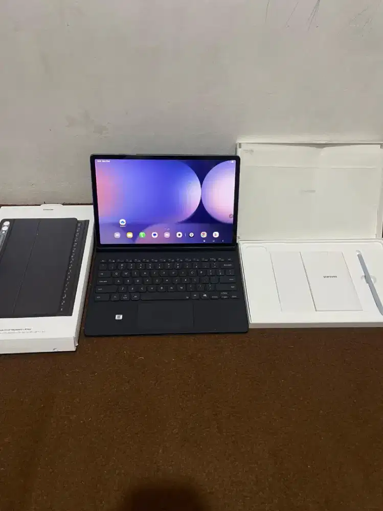 Samsung Tab S10+ 5G 12/256 Like New + Keyboard