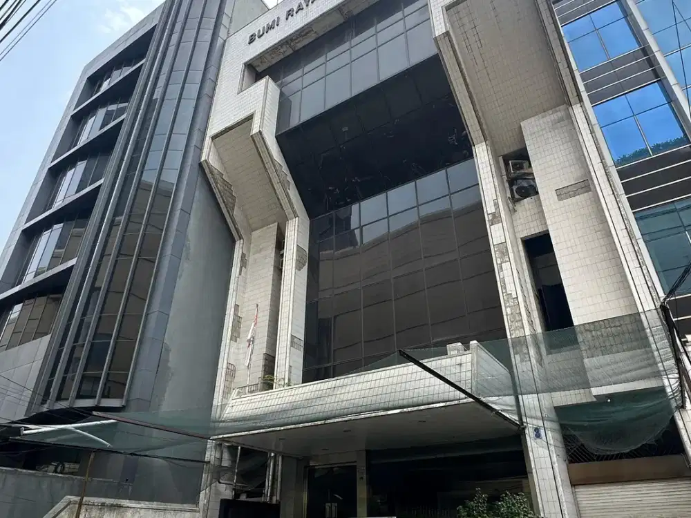 JARANG ADA ! Disewakan Gedung Perkantoran 4 Lantai di Jakarta Pusat