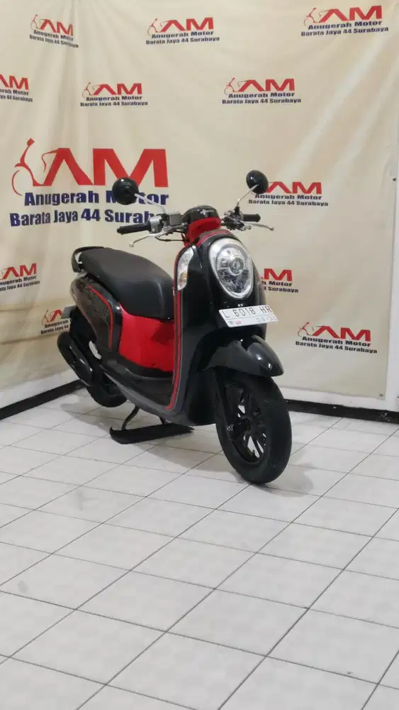 Ready Honda Scoopy fi Tahun 2014 warna merah hitam