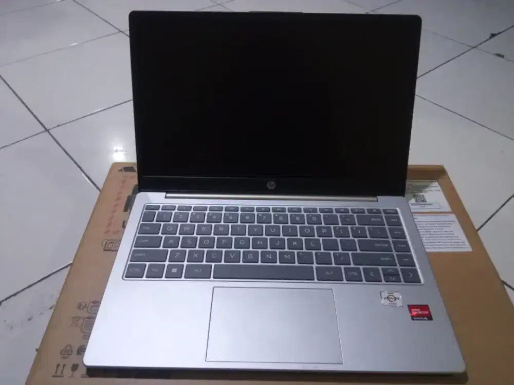 Laptop HP tipe baru garansi resmi aktif