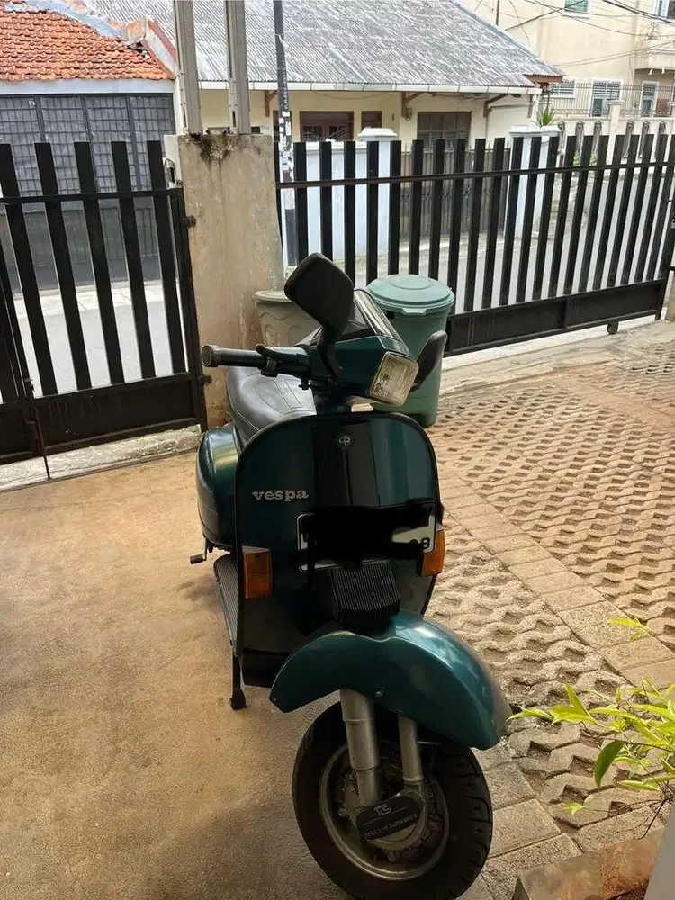 WTS Vespa Excel Tahun 2001 Warna Hijau