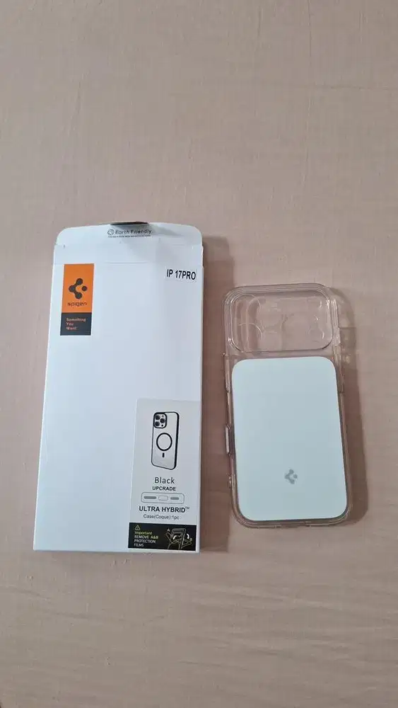 muraaahh!! case spigen 17pro baru dipake sekali