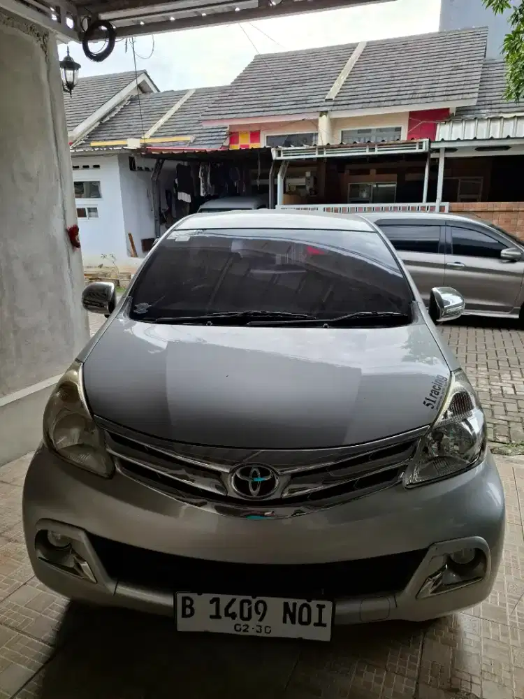 DIJUAL TOYOTA AVANZA 1.3 M/T TH.2015
