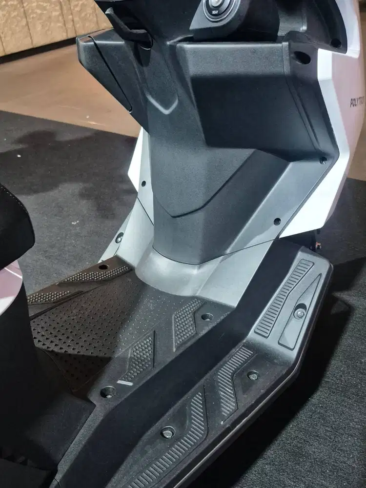 Motor listrik Polytron Fox350