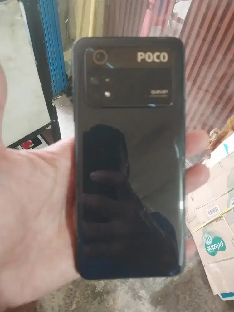 Jual bu poco m4pro ram 8/256