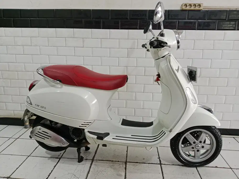Vespa Lx 125 tahun 2012 bagus siap gas