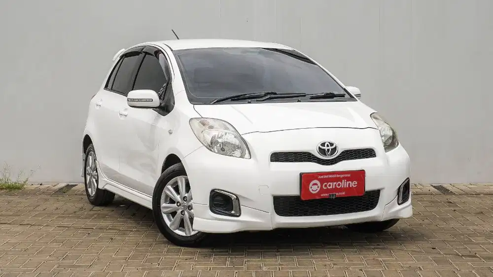TOYOTA YARIS 1.2 E AT 2012 PUTIH - GARANSI 1THN - KM RENDAH