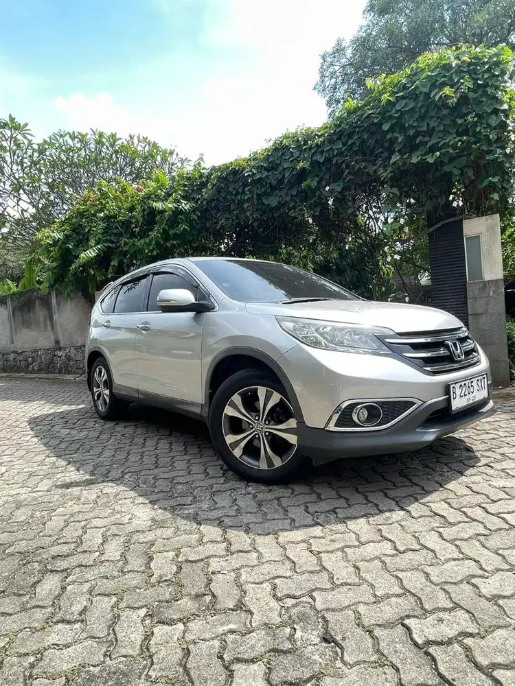 Honda CRV 2.4  tahun 2013 (Negotiable)