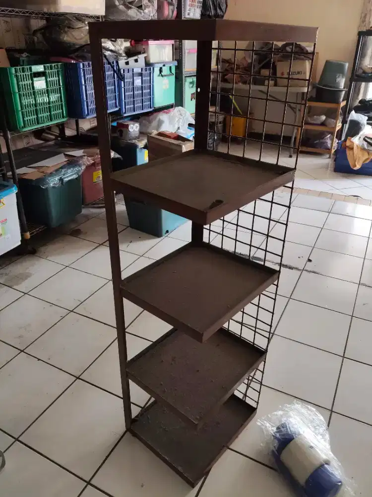 Rak besi gantung 5 tingkat