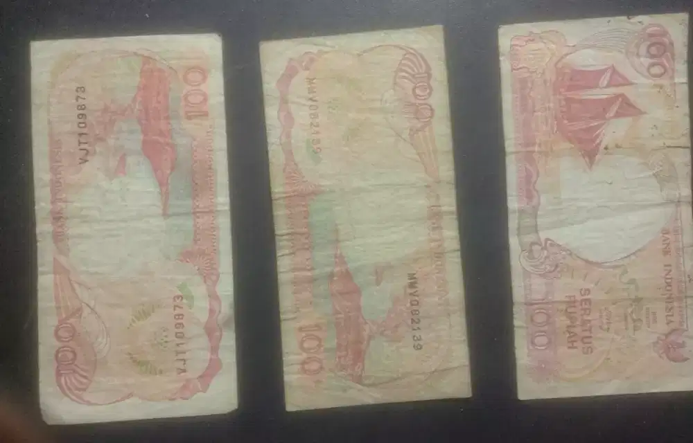 Uang seratus rupiah kuno