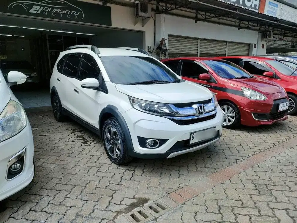 HONDA BRV BR-V E CVT AUTOMATIC 2017 PUTIH