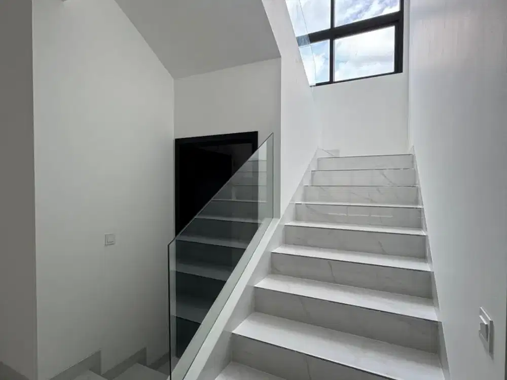 DI JUAL RUMAH DI DE PARK BSD