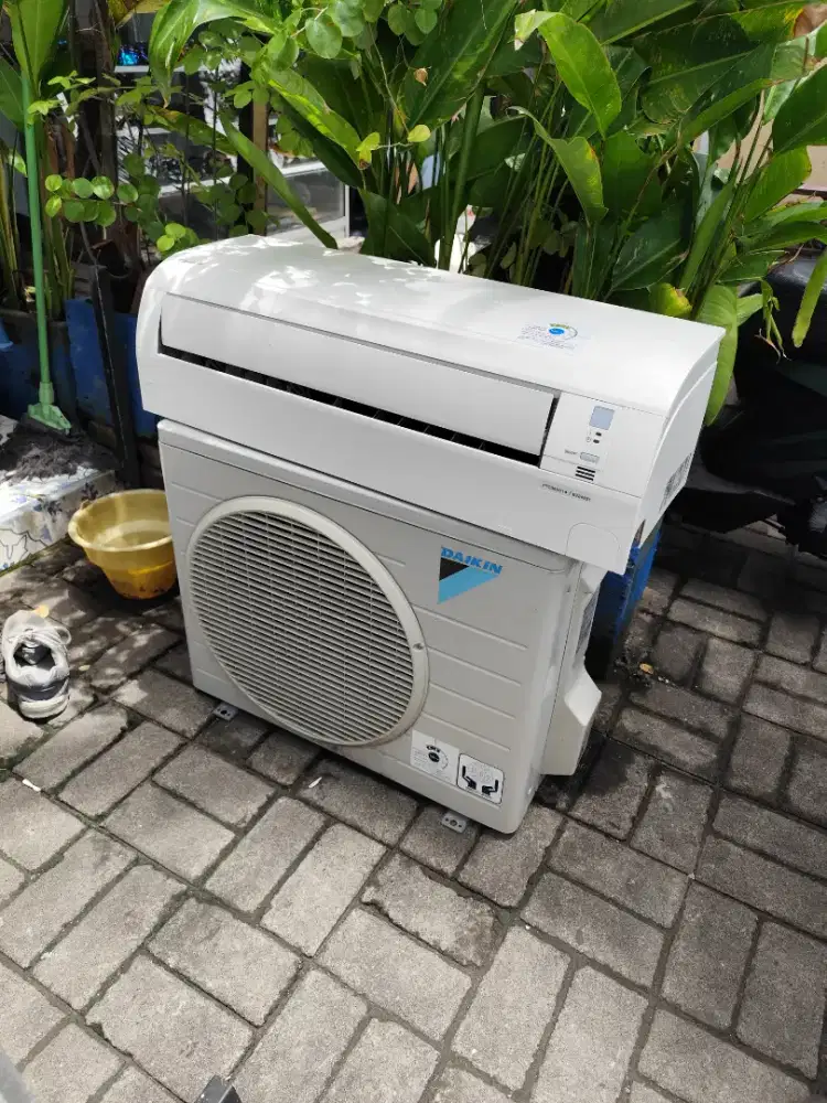 AC Daikin satu setengah PK
