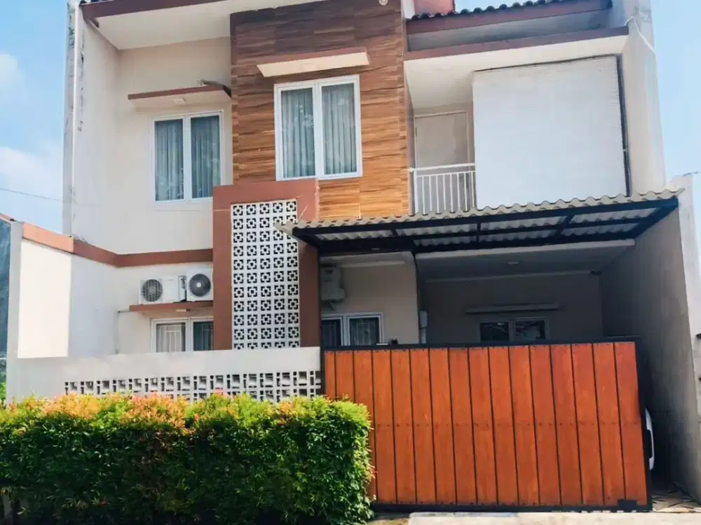 Jual Cepat! Rumah Estetik 2 Lantai Semi Furnished di Cluster Jatimurni 374