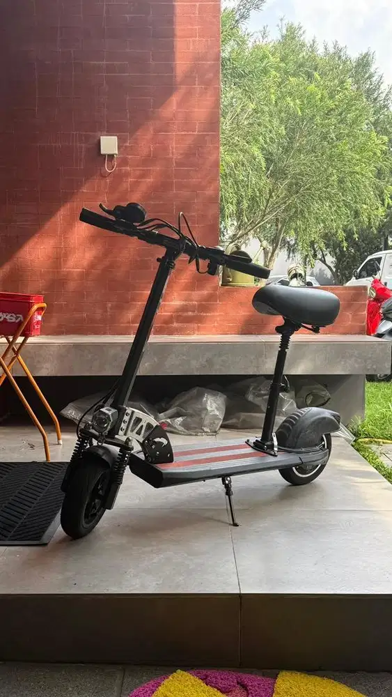 Skuter Listrik Otoped SEALUP Q8 36V400W 10inch Lithium IonFolding