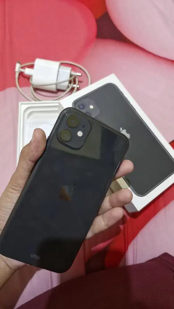 Jual Iphone 11 64 Gb resmi ibox