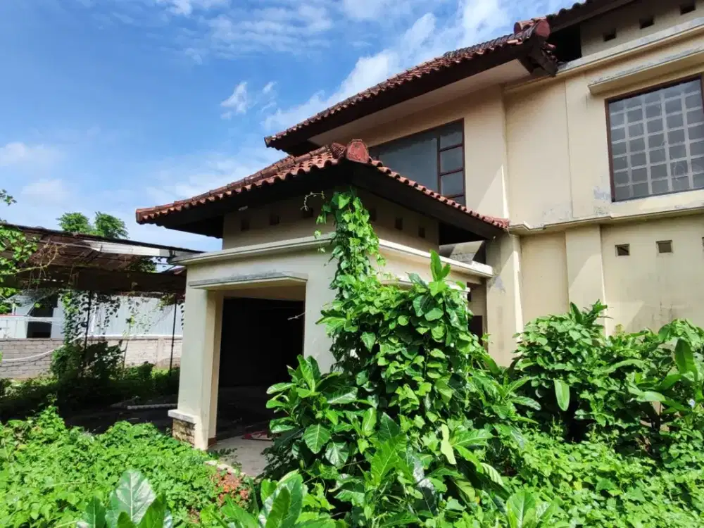 Dijual rumah lokasi strategis pinggir jalan Utama Pidada Ubung Denpasar.