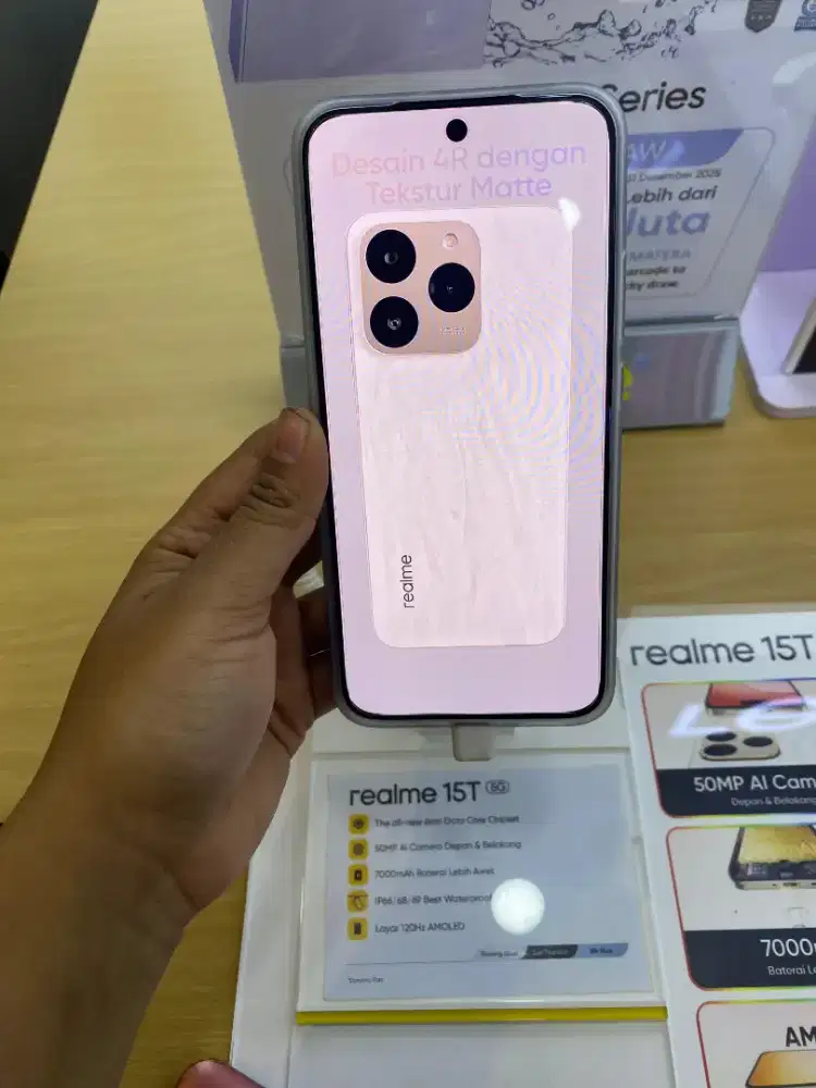 Cicilan handphone mulai dari 0dp