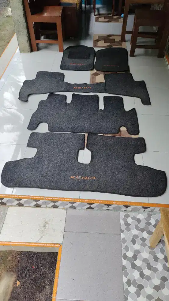 Karpet mobil Xenia