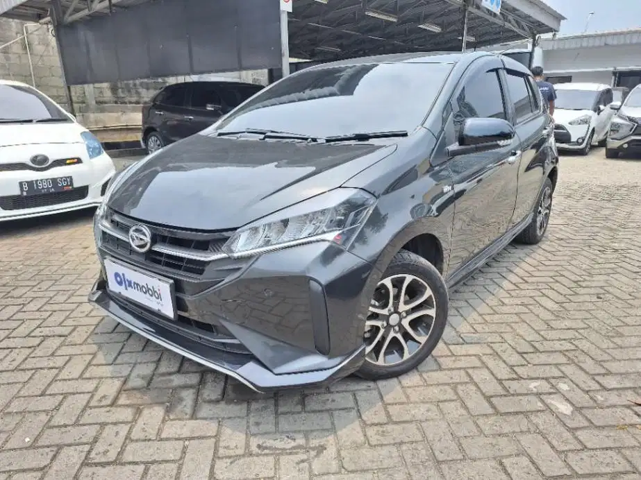 Like New Daihatsu Sirion Like New 1.3 R Bensin-AT 2022 Abu-Abu