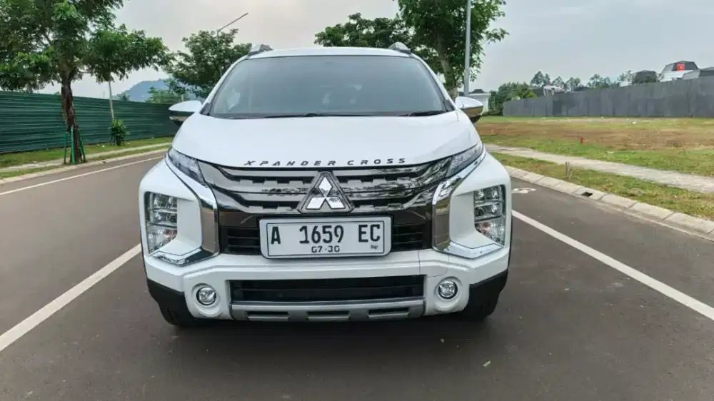 DIJUAL XPANDER CROSS PREMIUM 2020 MATIC