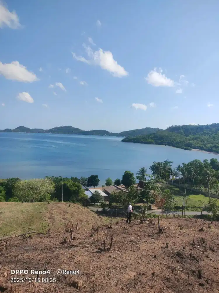 Disewakan Tanah Pinggir pantai dan Restoran selama 20 Tahun