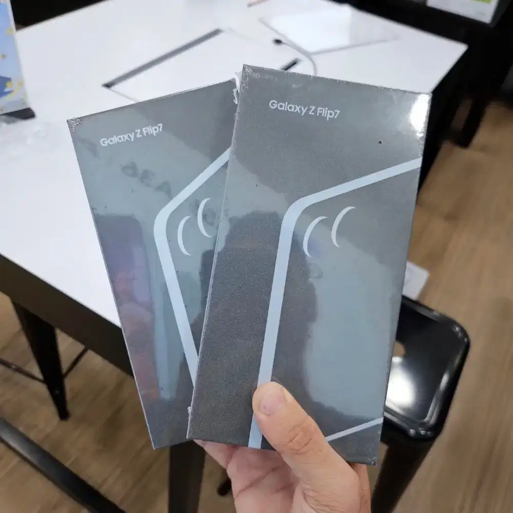 SAMSUNG GALAXY Z FLIP7 12/256 GB