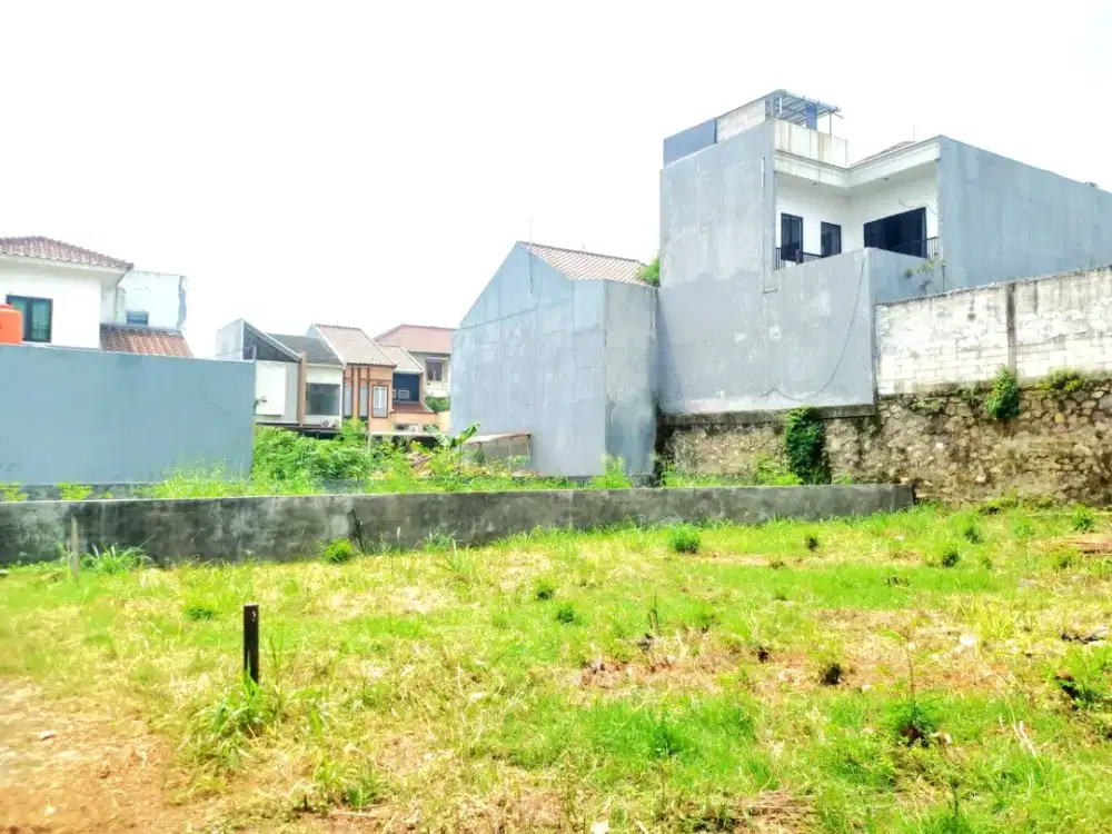 Pas Bangun Rumah, Tanah Deplu 5 Menit Halte Adam Malik