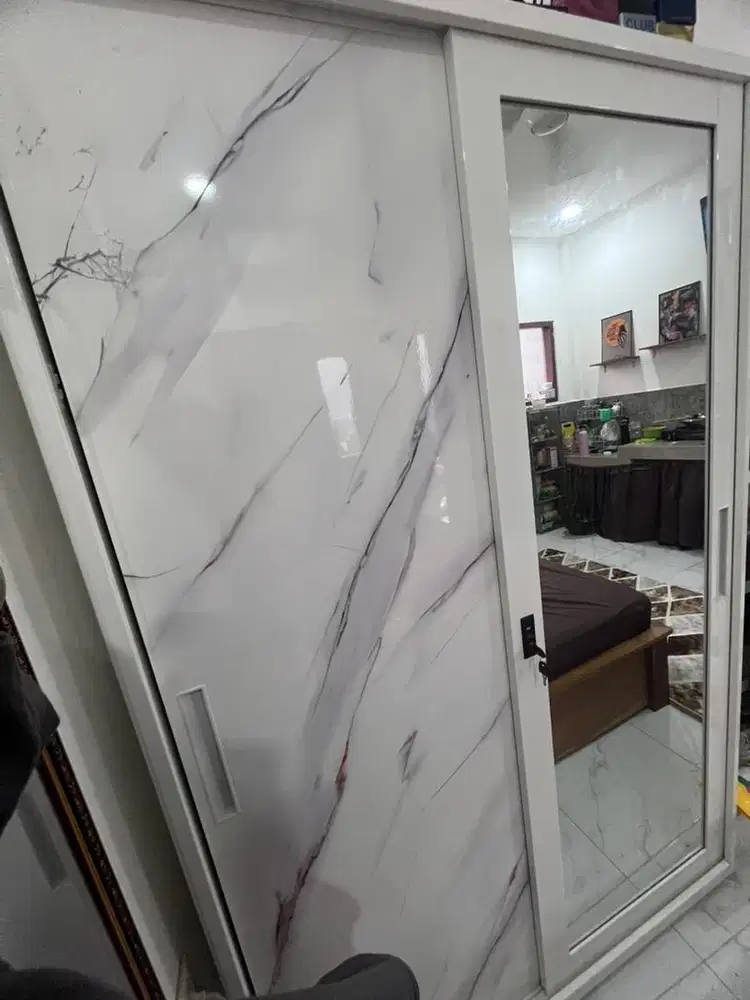 Lemari sleding besi anti jamur