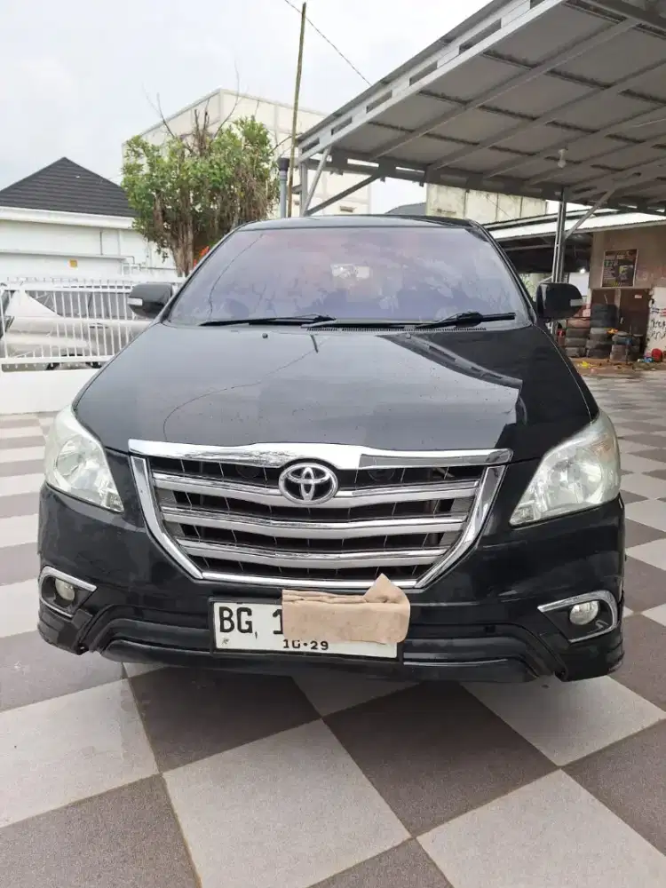 Innova metic V Luxury bensin 2015