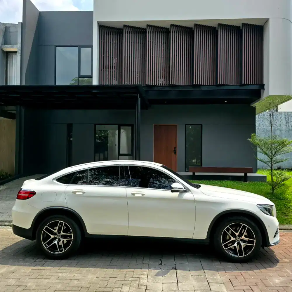 [CASH + VERY LOW ODO] GLC300 Coupe AMG 2019